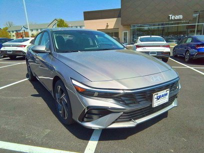 New 2025 Hyundai Elantra Limited