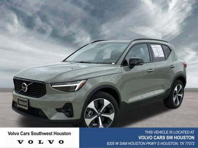 Certified 2025 Volvo XC40 B5 Plus w/ Protection Package Premier