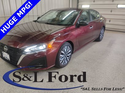 Used 2024 Nissan Altima 2.5 SV