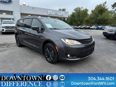 Used 2020 Chrysler Pacifica Touring-L w/ Advanced Safetytec Group