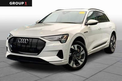 Used 2022 Audi e-tron Premium w/ Convenience Plus Package
