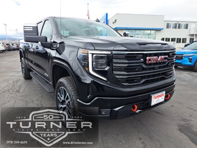 New 2025 GMC Sierra 1500 AT4