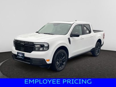 New 2024 Ford Maverick Lariat w/ Black Appearance Package