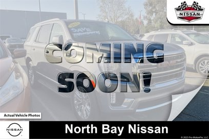 Used 2022 GMC Yukon SLT w/ SLT Premium Package