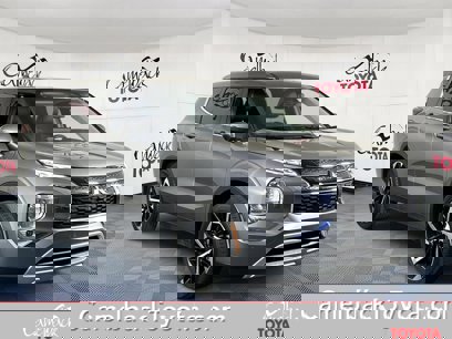 Used 2024 Mitsubishi Outlander SE