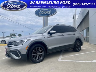 Used 2023 Volkswagen Tiguan SE w/ Panoramic Sunroof Package