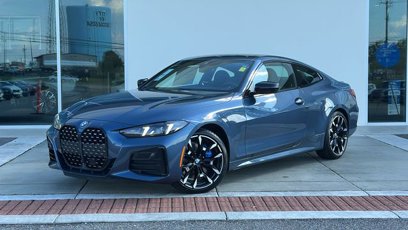 New 2025 BMW 430i Coupe w/ M Sport Package