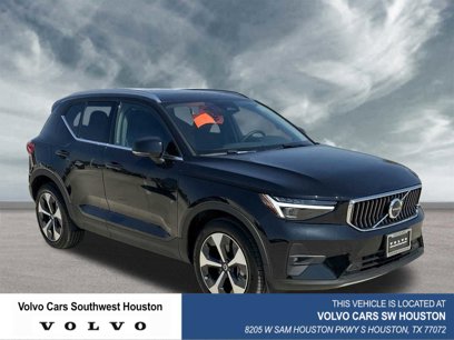 Certified 2025 Volvo XC40 B5 Plus w/ Protection Package Premier