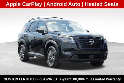 Used 2024 Nissan Pathfinder SV w/ Black Appearance Package