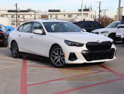 New 2025 BMW i5 eDrive40i w/ M Sport Package