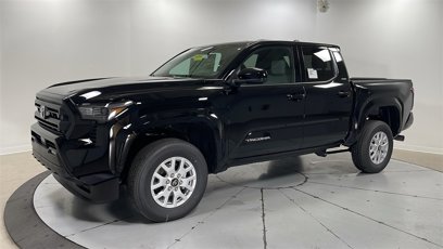 New 2025 Toyota Tacoma SR5