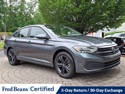 Certified 2022 Volkswagen Jetta SE w/ Panoramic Sunroof Package