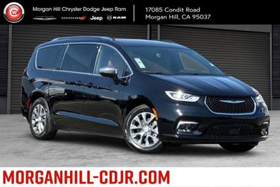 New 2025 Chrysler Pacifica Pinnacle