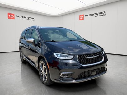 Used 2022 Chrysler Pacifica Pinnacle