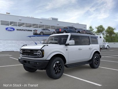 New 2025 Ford Bronco Outer Banks