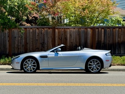 Used 2015 Aston Martin V8 Vantage GT