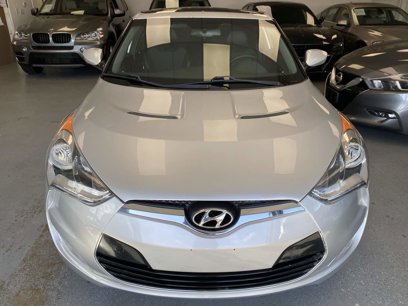 Used 2013 Hyundai Veloster w/ Style Pkg