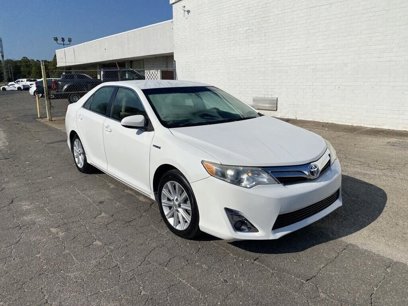Used 2014 Toyota Camry XLE w/ Convenience Package