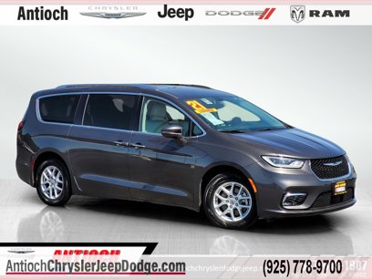 Certified 2021 Chrysler Pacifica Touring-L