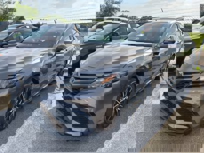 Used 2021 Toyota Camry SE