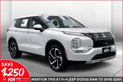 Used 2023 Mitsubishi Outlander SE