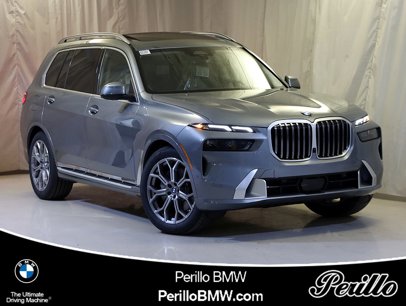 New 2025 BMW X7 xDrive40i w/ Premium Package