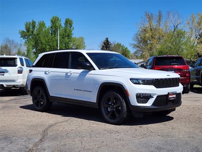 New 2025 Jeep Grand Cherokee Limited w/ Black Appearance Package