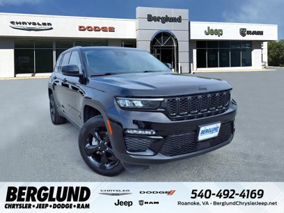 Used 2023 Jeep Grand Cherokee Limited w/ Black Appearance Package