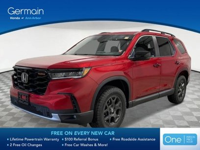 New 2025 Honda Pilot TrailSport