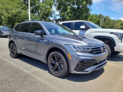 Used 2023 Volkswagen Tiguan SE R-Line