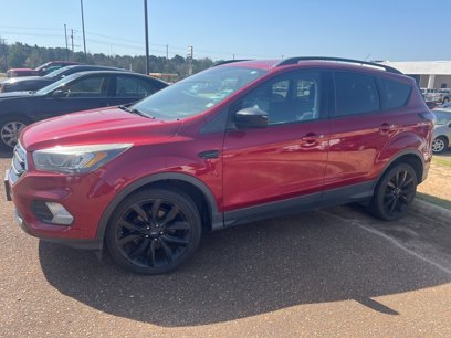Used 2017 Ford Escape SE w/ Equipment Group 201A