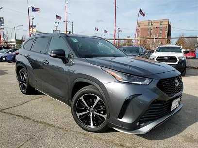 Certified 2022 Toyota Highlander XSE