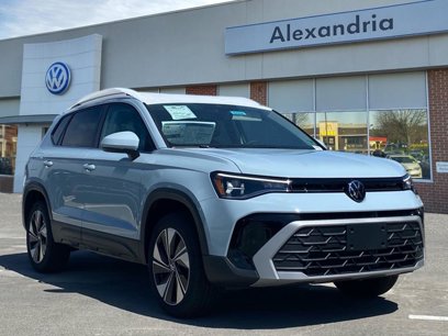 New 2025 Volkswagen Taos SE