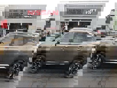 New 2025 Nissan Kicks SV w/ SV Premium Package
