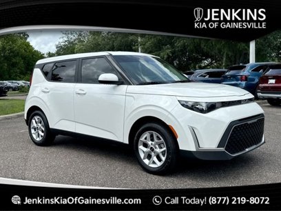 New 2025 Kia Soul LX