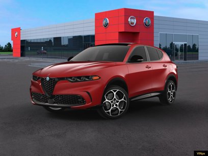 New 2025 Alfa Romeo Tonale w/ Premium Package