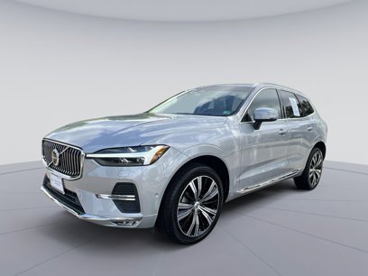 Used 2022 Volvo XC60 B5 Inscription w/ Advanced Package