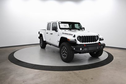 New 2025 Jeep Gladiator Rubicon w/ Convenience Group