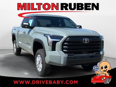 New 2025 Toyota Tundra SR5 w/ SR5 Premium Package