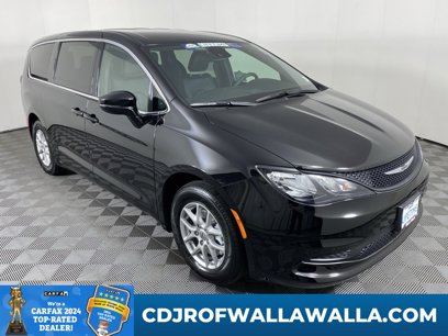 New 2025 Chrysler Voyager LX