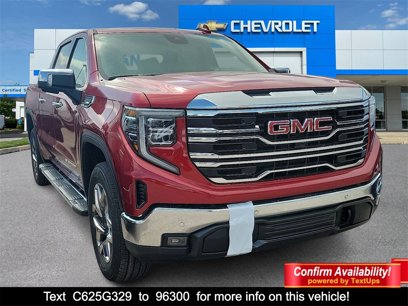 New 2025 GMC Sierra 1500 SLT