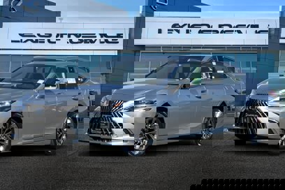 New 2025 Lexus ES 300h w/ Luxury Package