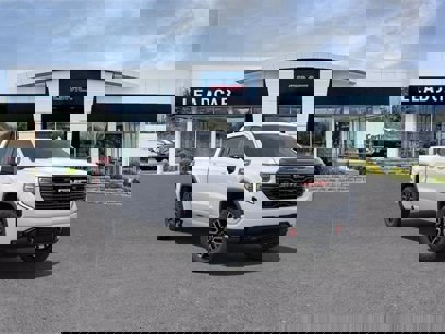 New 2025 GMC Sierra 1500 AT4 w/ Technology Package