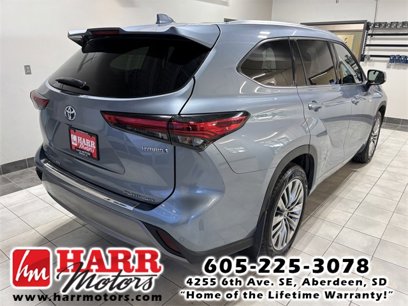 Used 2021 Toyota Highlander Platinum