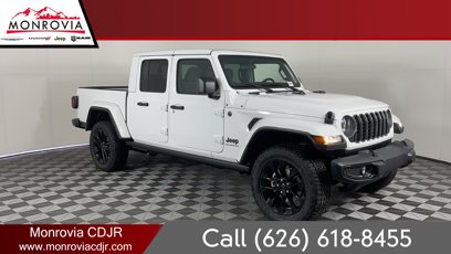New 2025 Jeep Gladiator Sport