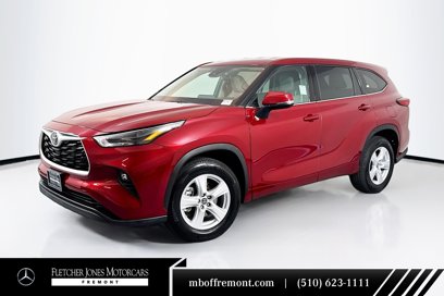 Used 2022 Toyota Highlander LE