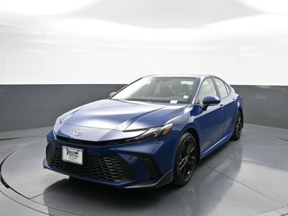 New 2025 Toyota Camry SE w/ Multimedia Upgrade Package