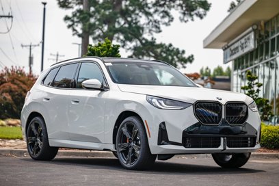 New 2025 BMW X3 xDrive30i w/ Premium Package