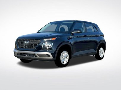 New 2025 Hyundai Venue SE