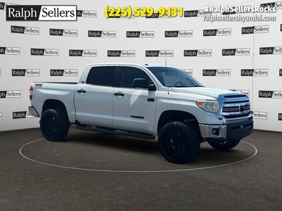 Used 2017 Toyota Tundra SR5 w/ SR5 Upgrade Package